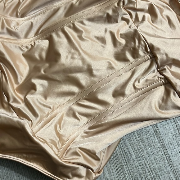 Body shaper - Picture 3 of 14